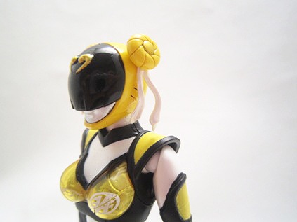 S.H.フィギュアーツ　アキバイエロー　シーズン痛Ver.