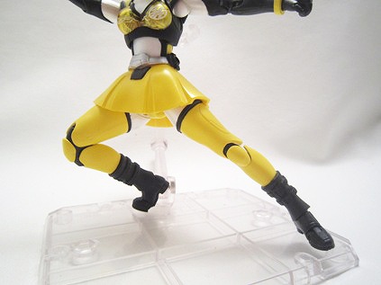 S.H.フィギュアーツ　アキバイエロー　シーズン痛Ver.