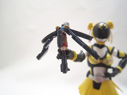 S.H.フィギュアーツ　アキバイエロー　シーズン痛Ver.