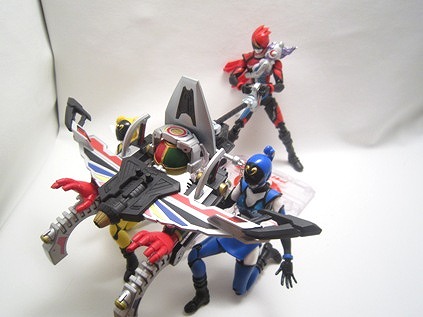 S.H.フィギュアーツ　アキバイエロー　シーズン痛Ver.