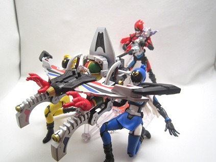 S.H.フィギュアーツ　アキバイエロー　シーズン痛Ver.