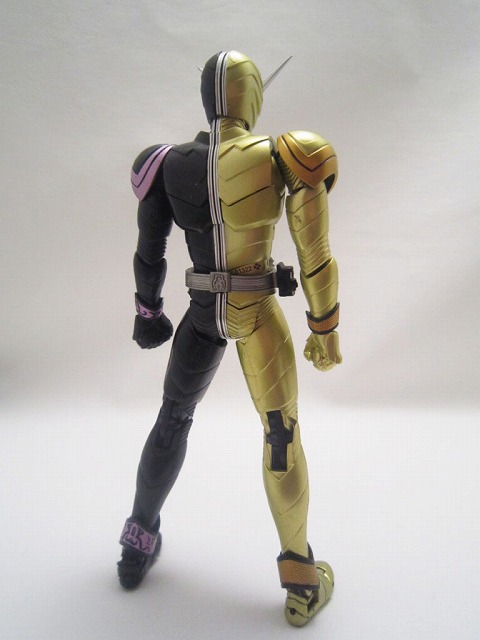 S.H.フィギュアーツ　仮面ライダーW　ルナジョーカー&ルナメタル