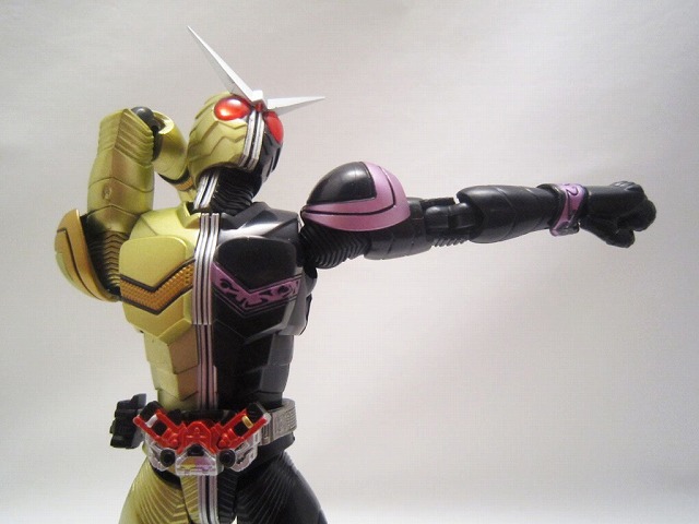 S.H.フィギュアーツ　仮面ライダーW　ルナジョーカー&ルナメタル