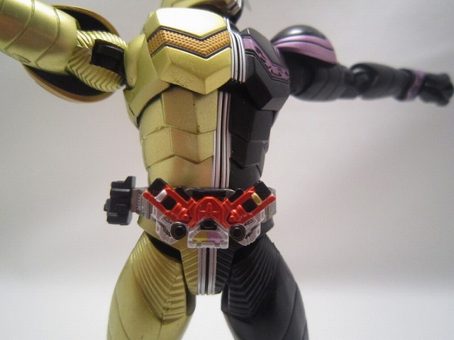 S.H.フィギュアーツ　仮面ライダーW　ルナジョーカー&ルナメタル