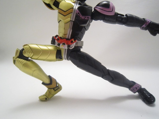 S.H.フィギュアーツ　仮面ライダーW　ルナジョーカー&ルナメタル