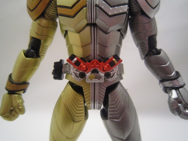 S.H.フィギュアーツ　仮面ライダーW　ルナジョーカー&ルナメタル