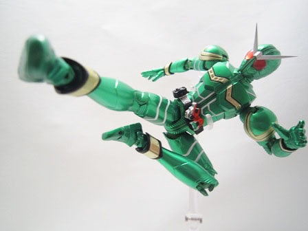 S.H.フィギュアーツ　仮面ライダーサイクロン