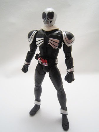 S.H.フィギュアーツ　仮面ライダースカル クリスタル