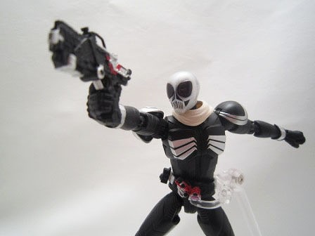 S.H.フィギュアーツ　仮面ライダースカル クリスタル