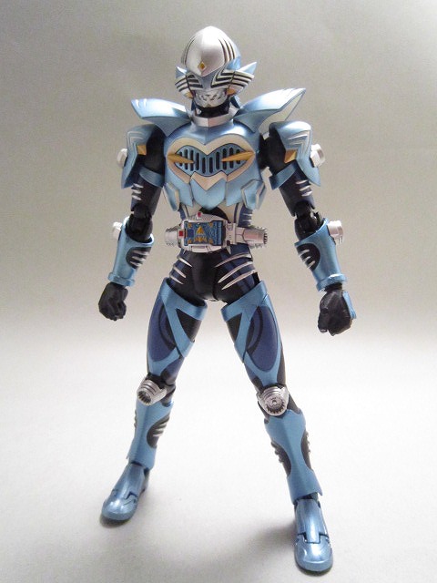 S.H.フィギュアーツ　仮面ライダーアビス