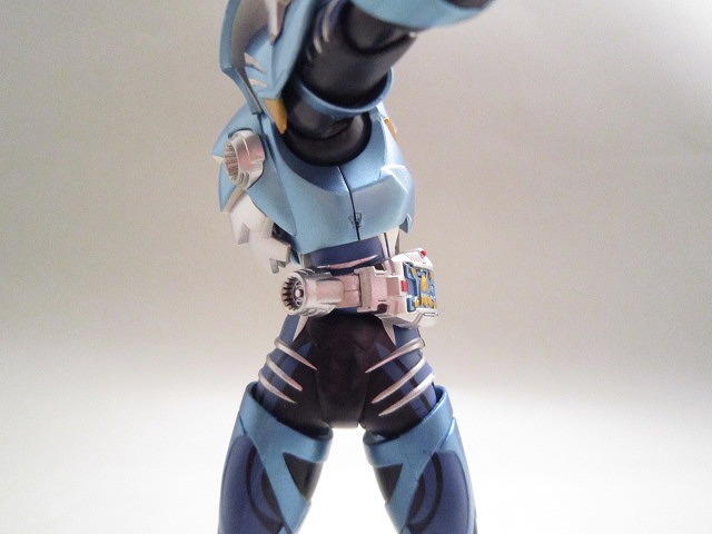 S.H.フィギュアーツ　仮面ライダーアビス