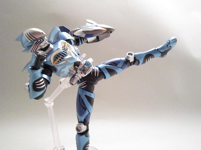 S.H.フィギュアーツ　仮面ライダーアビス