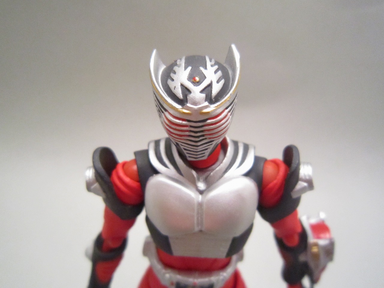 figma 仮面ライダードラゴンナイト