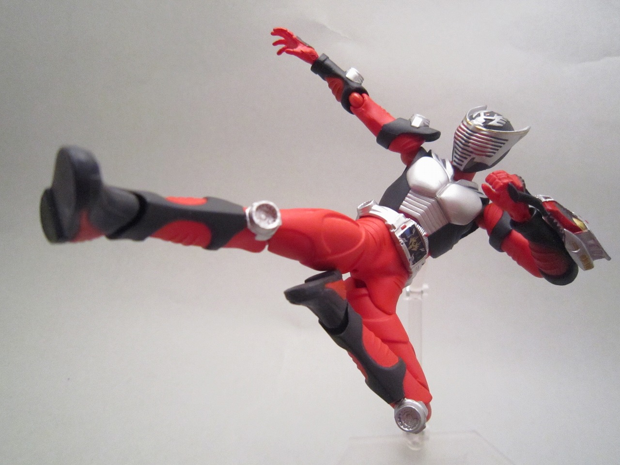 figma 仮面ライダードラゴンナイト