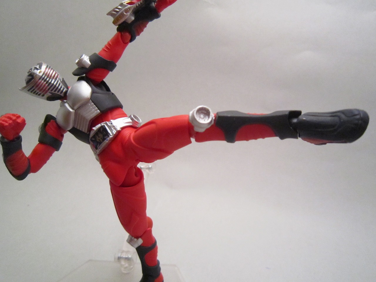 figma 仮面ライダードラゴンナイト