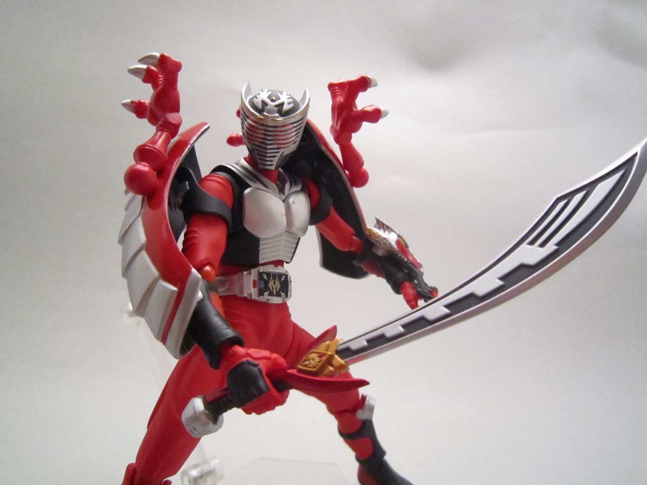 figma 仮面ライダードラゴンナイト