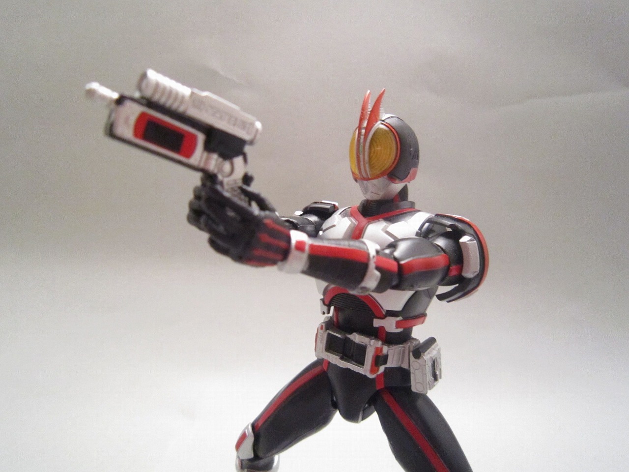 S.H.フィギュアーツ　仮面ライダーファイズ