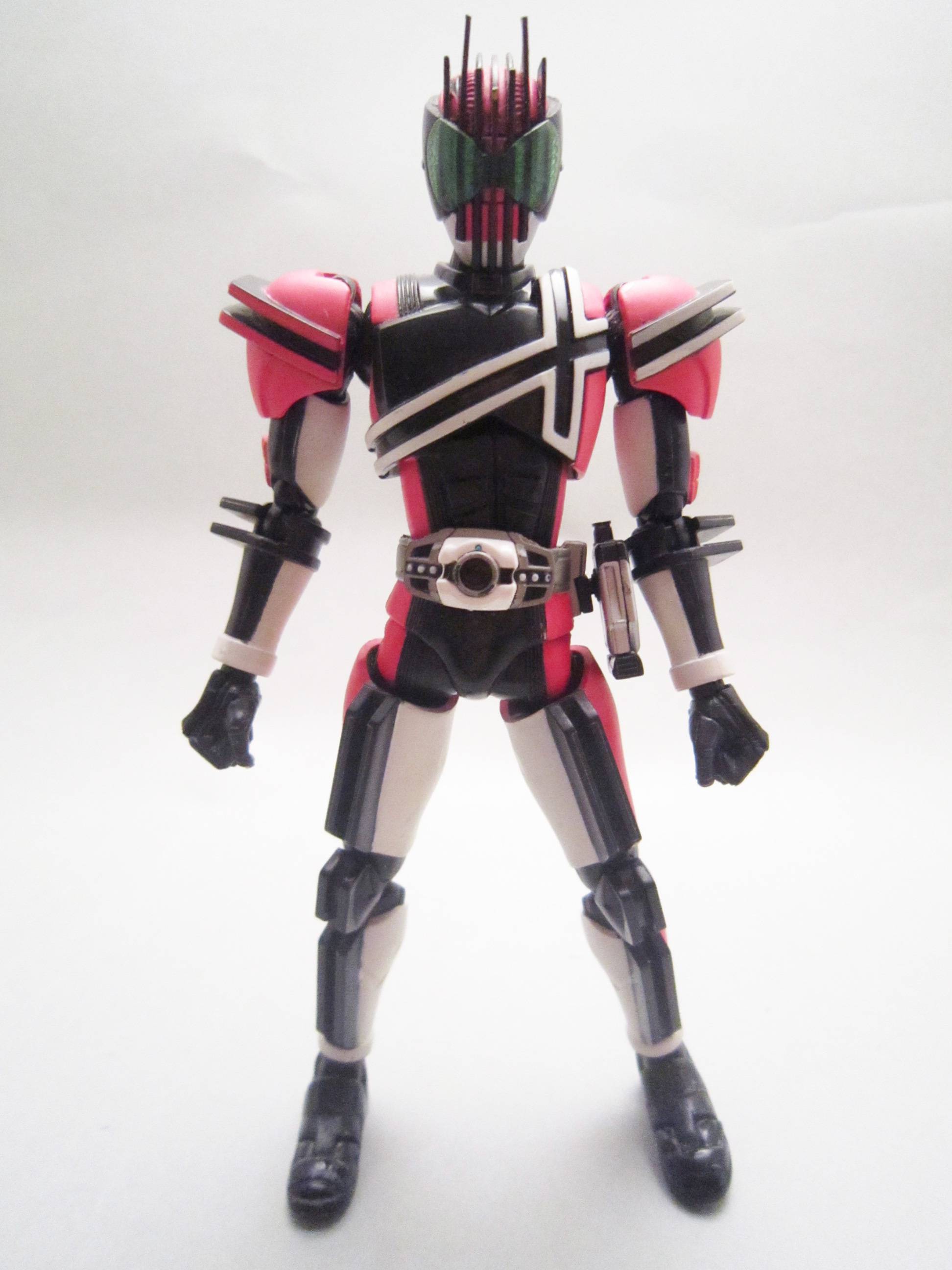 S.H.フィギュアーツ　仮面ライダーディケイド