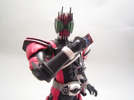 S.H.フィギュアーツ　仮面ライダーディケイド