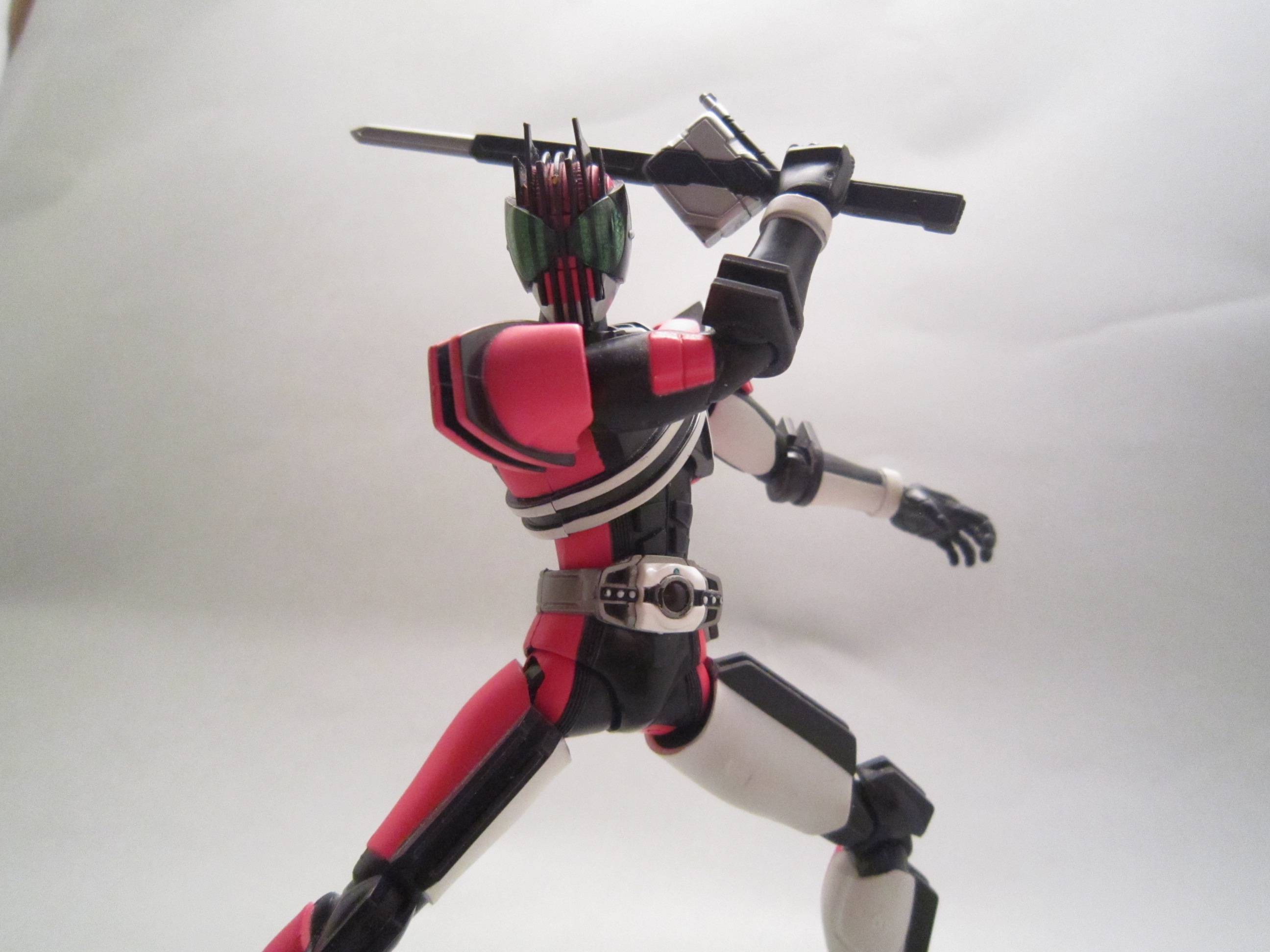S.H.フィギュアーツ　仮面ライダーディケイド