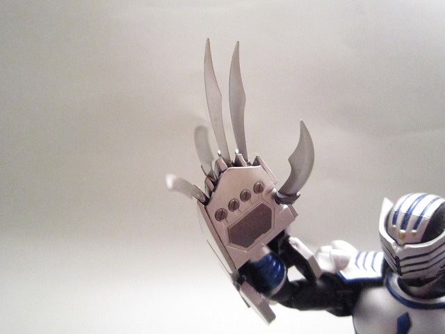 S.H.Figuarts 仮面ライダータイガ