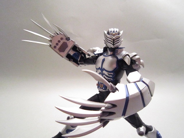 S.H.Figuarts 仮面ライダータイガ