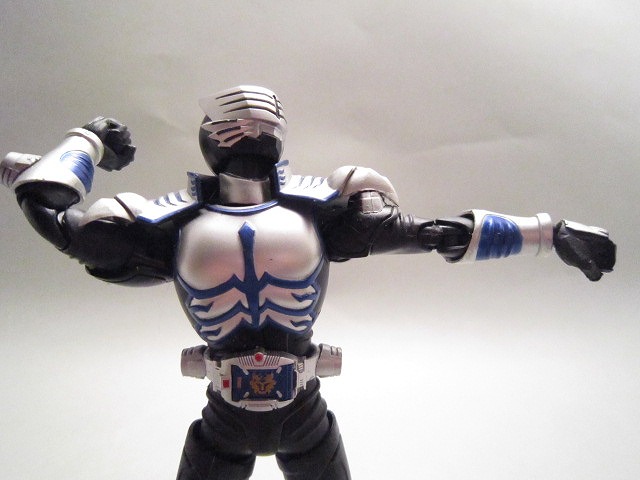 S.H.Figuarts 仮面ライダータイガ