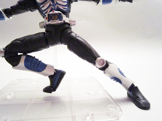 S.H.Figuarts 仮面ライダータイガ