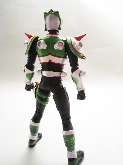 S.H.フィギュアーツ　仮面ライダーベルデ