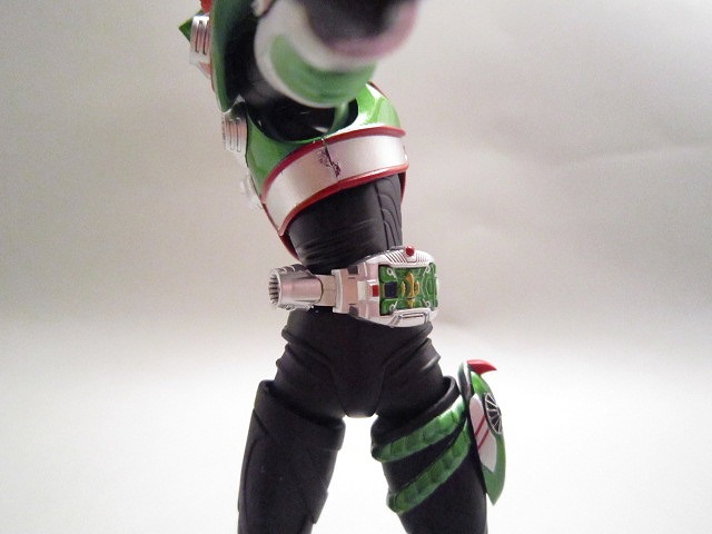 S.H.フィギュアーツ　仮面ライダーベルデ