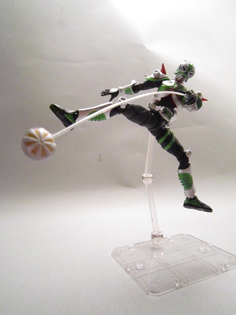 S.H.フィギュアーツ　仮面ライダーベルデ