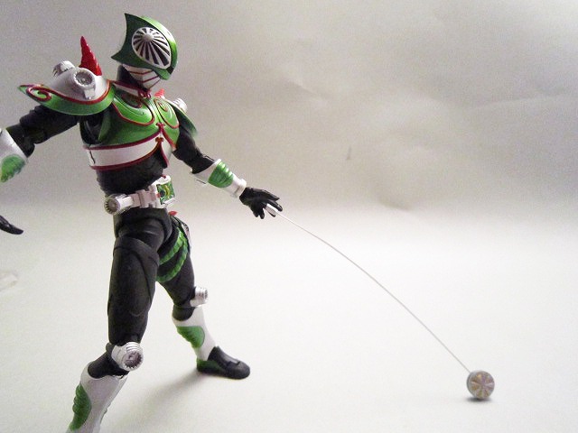 S.H.フィギュアーツ　仮面ライダーベルデ