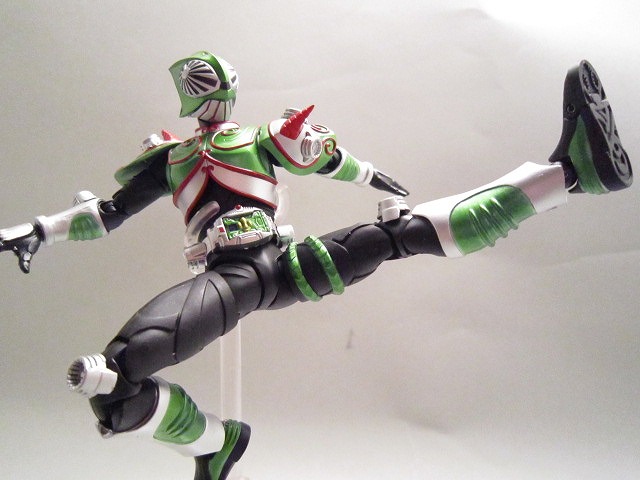 S.H.フィギュアーツ　仮面ライダーベルデ