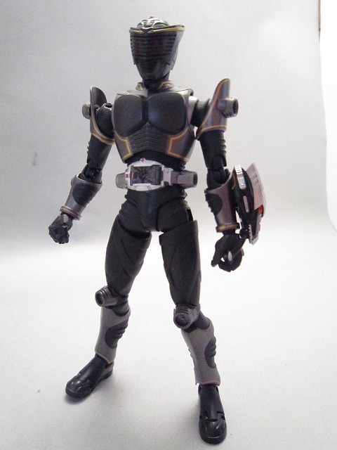 S.H.フィギュアーツ 仮面ライダーリュウガ＆ドラグブラッカー