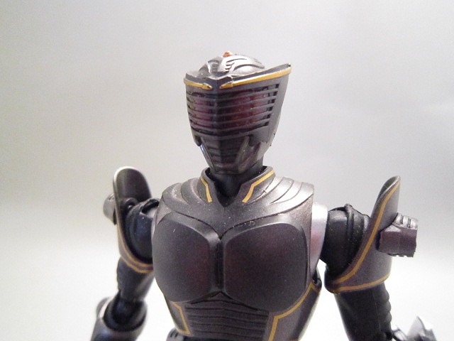 S.H.フィギュアーツ 仮面ライダーリュウガ＆ドラグブラッカー