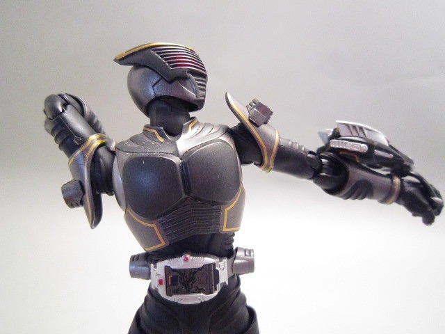 S.H.フィギュアーツ 仮面ライダーリュウガ＆ドラグブラッカー