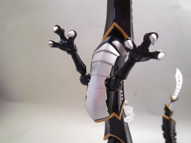 S.H.フィギュアーツ 仮面ライダーリュウガ＆ドラグブラッカー