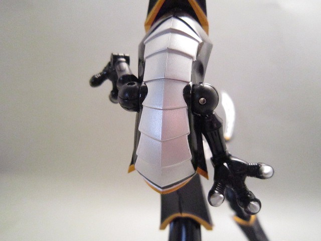 S.H.フィギュアーツ 仮面ライダーリュウガ＆ドラグブラッカー