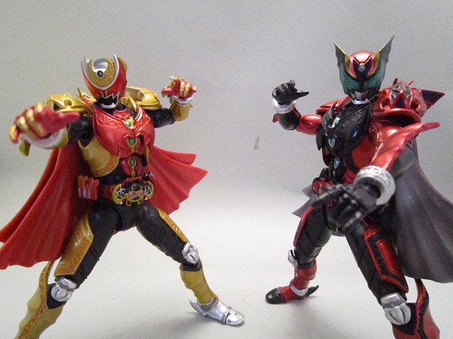 S.H.フィギュアーツ　仮面ライダーダークキバ