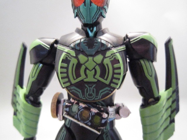 S.H.フィギュアーツ　仮面ライダーオーズ　ガタキリバコンボ