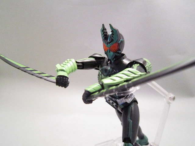 S.H.フィギュアーツ　仮面ライダーオーズ　ガタキリバコンボ