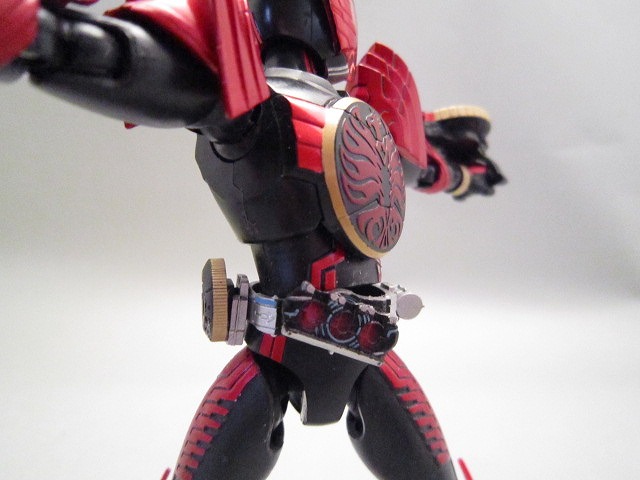 S.H.フィギュアーツ　仮面ライダーオーズ　タジャドルコンボ