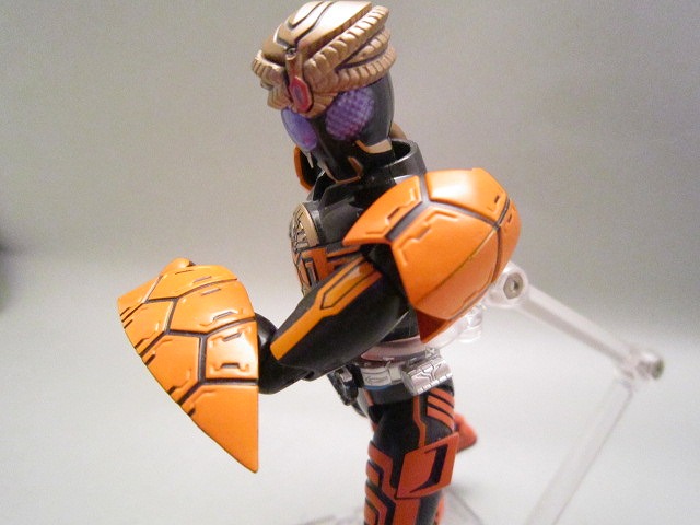 S.H.フィギュアーツ　仮面ライダーオーズ　ブラカワニコンボ