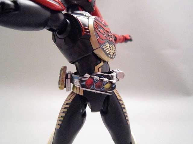 S.H.フィギュアーツ　仮面ライダーオーズ　タマシーコンボ
