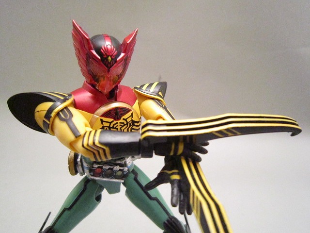 S.H.フィギュアーツ　仮面ライダーオーズ　スーパータトバコンボ