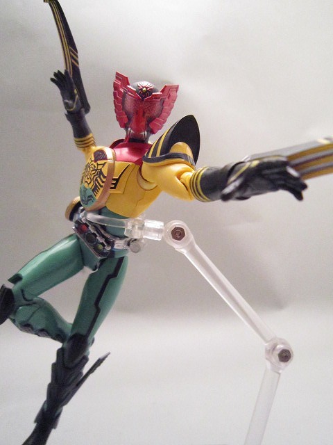 S.H.フィギュアーツ　仮面ライダーオーズ　スーパータトバコンボ