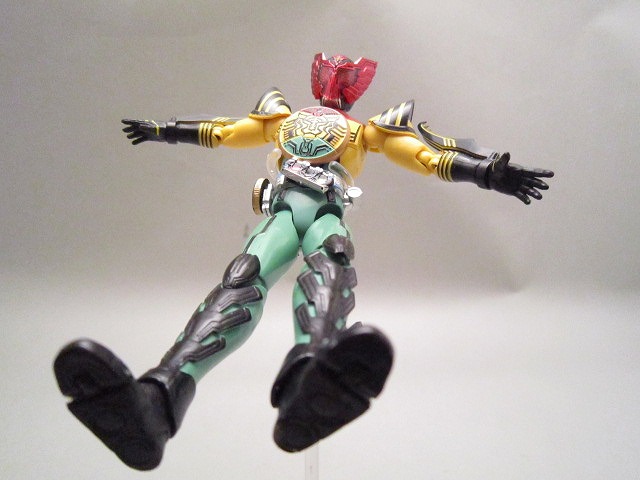 S.H.フィギュアーツ　仮面ライダーオーズ　スーパータトバコンボ