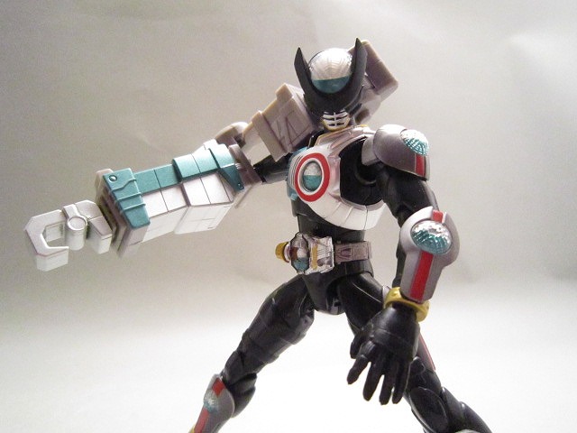 S.H.フィギュアーツ　仮面ライダープロトバース