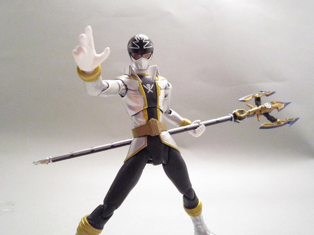 S.H.フィギュアーツ　ゴーカイシルバー