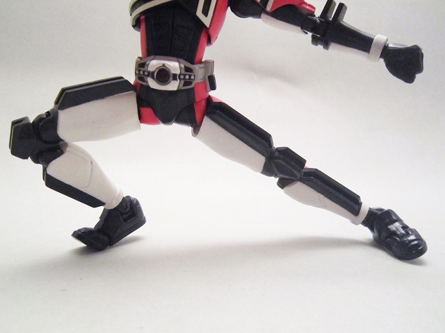 S.H.フィギュアーツ　仮面ライダーディケイド　激情態